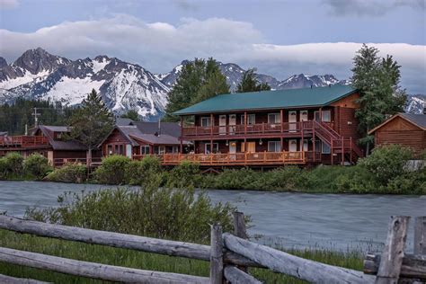 Redfish lodge - Make the most of your Sawtooth Mountains adventure by staying at Redfish Lake Lodge. Immerse yourself in the charm and tranquility of this historic lodge. From lakeside strolls …